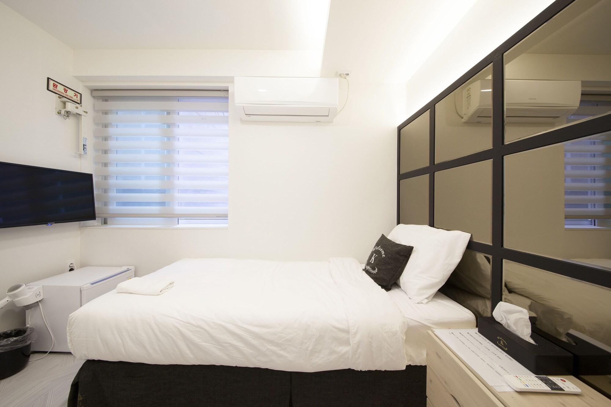 K-Guesthouse Seomyeon 1 Busan Extérieur photo